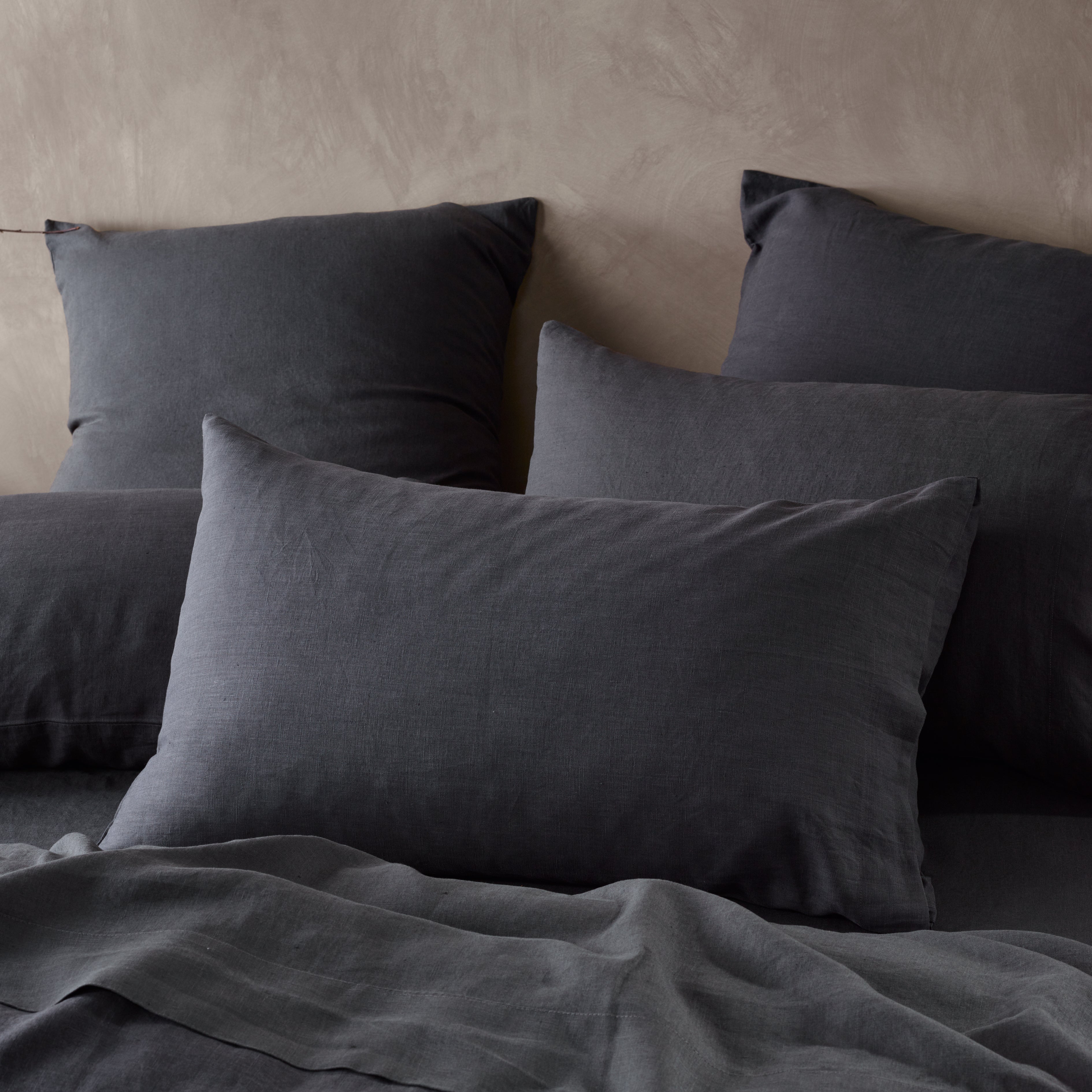 NOOK Elayna European Pillowcase - Magnet