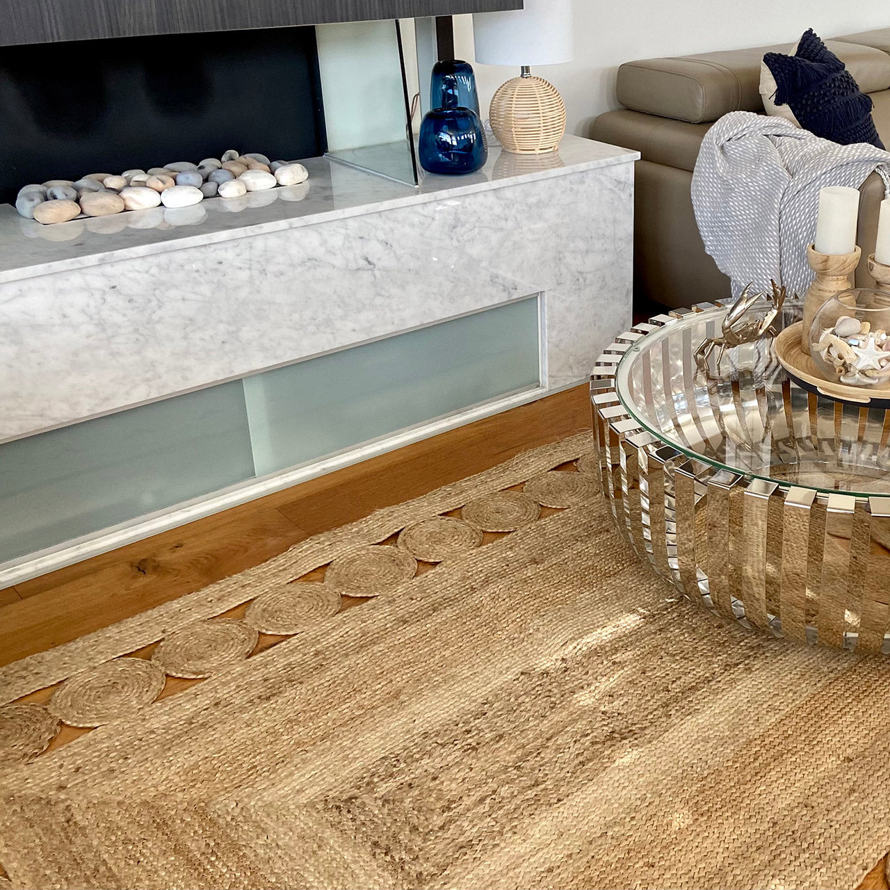 Lifestyle shot of Begonia Floor Rug in living room