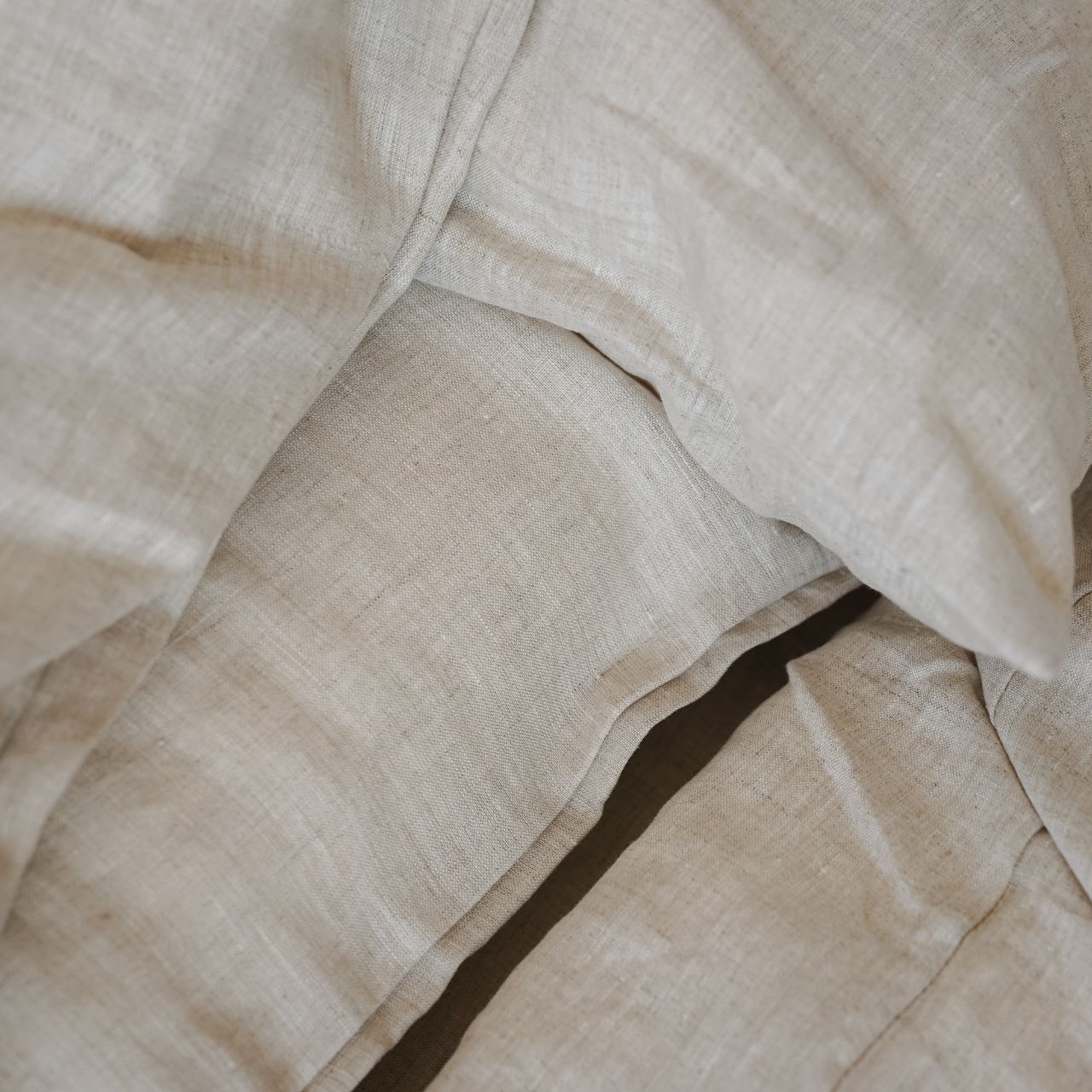 Elayna Natural close up lifestyle shot