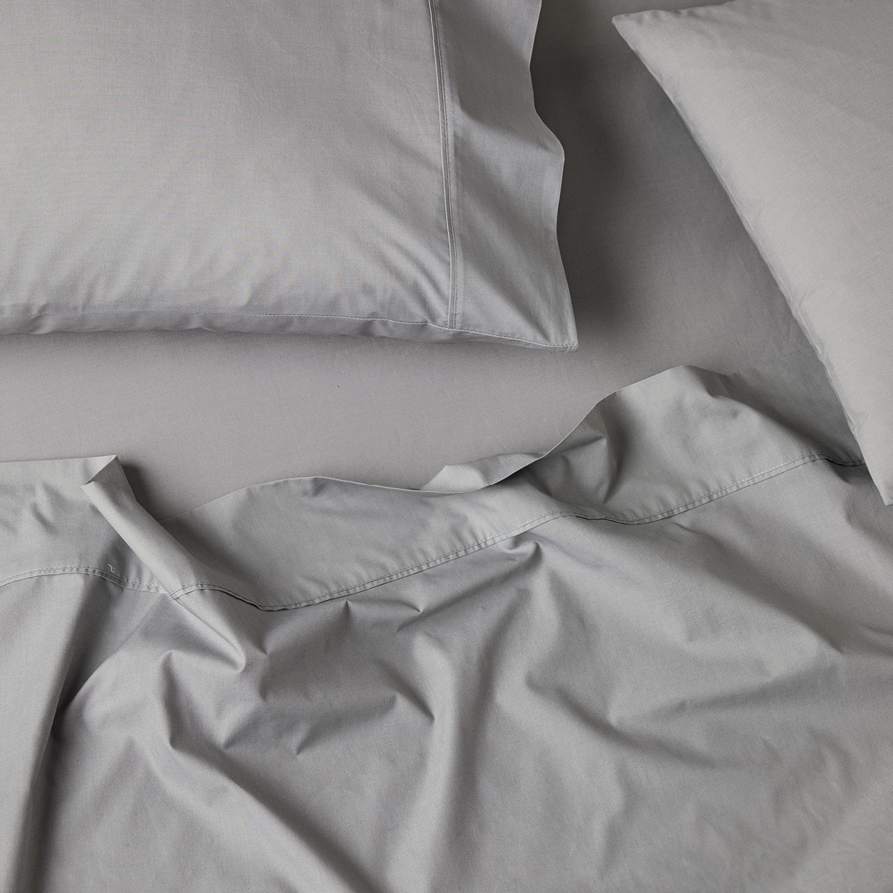 Close up shot of Premium Percale Pewter Sheets