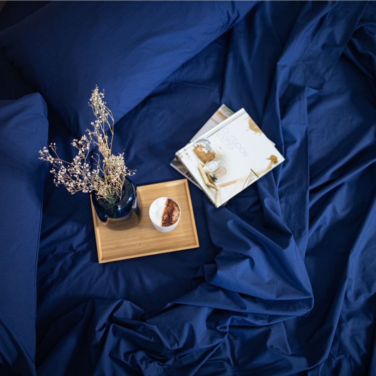 Premium Percale Sheets Midnight lifestyle shot