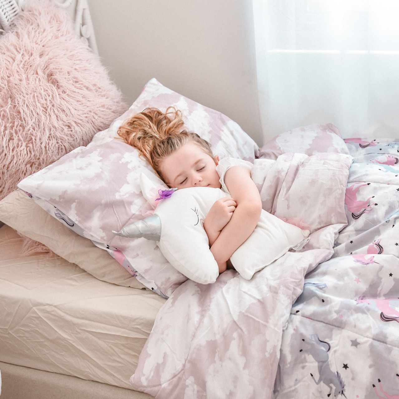 Unicorn Comforter Set lifestyle shot